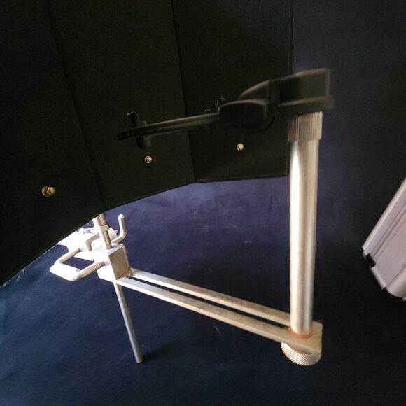 sE Electronics Reflexion Filter PRO Vocal Booth Sound Damper w/ Rode Mic NT2 - Picture 13 of 16